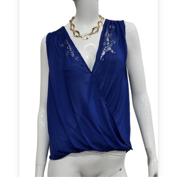 VELVET BY GRAHAM & SPENCER | Rolanda Blouse in Yacht - Picture 2 of 5